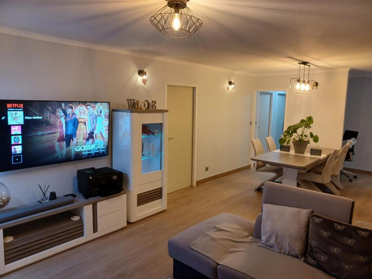 Chambre Privee/Climatisee+Tv /Petit Dejeuner Inclu/Tout Confort Невер Екстериор снимка