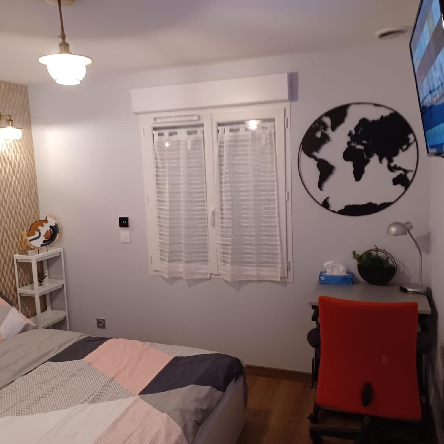 Chambre Privee/Climatisee+Tv /Petit Dejeuner Inclu/Tout Confort Невер Екстериор снимка